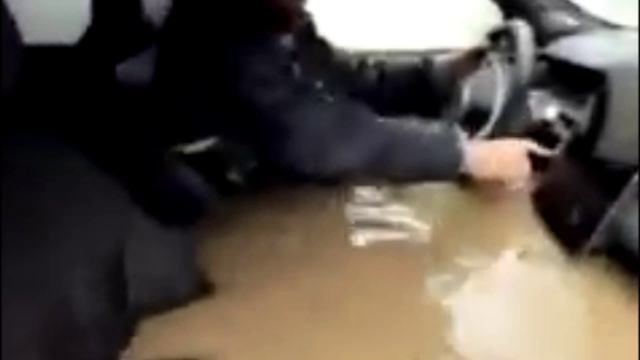 Что то не работают поворотники