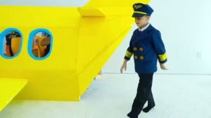 Ники и Крис - любимые истории с младшим братом