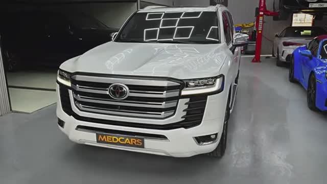 Toyota Land Cruiser VXR