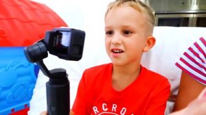 Ники и Крис - любимые истории с младшим братом