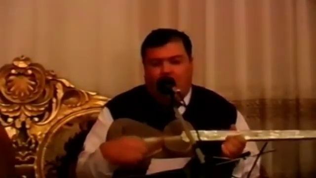 Рахматжон Курбонов куйлайди