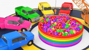 Учим цвета с игрушечным футбольным мячом-сюрпризом для сборки автомобиля - мультики для детей