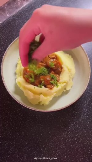 Гуляш с говядиной на ужин😍