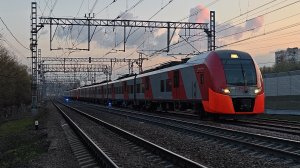 "Ласточка" ЭС1П-027+ЭС2Г-155 поезд №742 Белгород–Москва съезжает на II главный