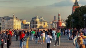 Москва летом солнечная атмосфера и спокойная прогулка по городу ✨