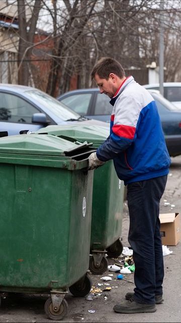 Потерянные надежды: жизнь в мусоре #бездомные #выживание #социальныепроблемы