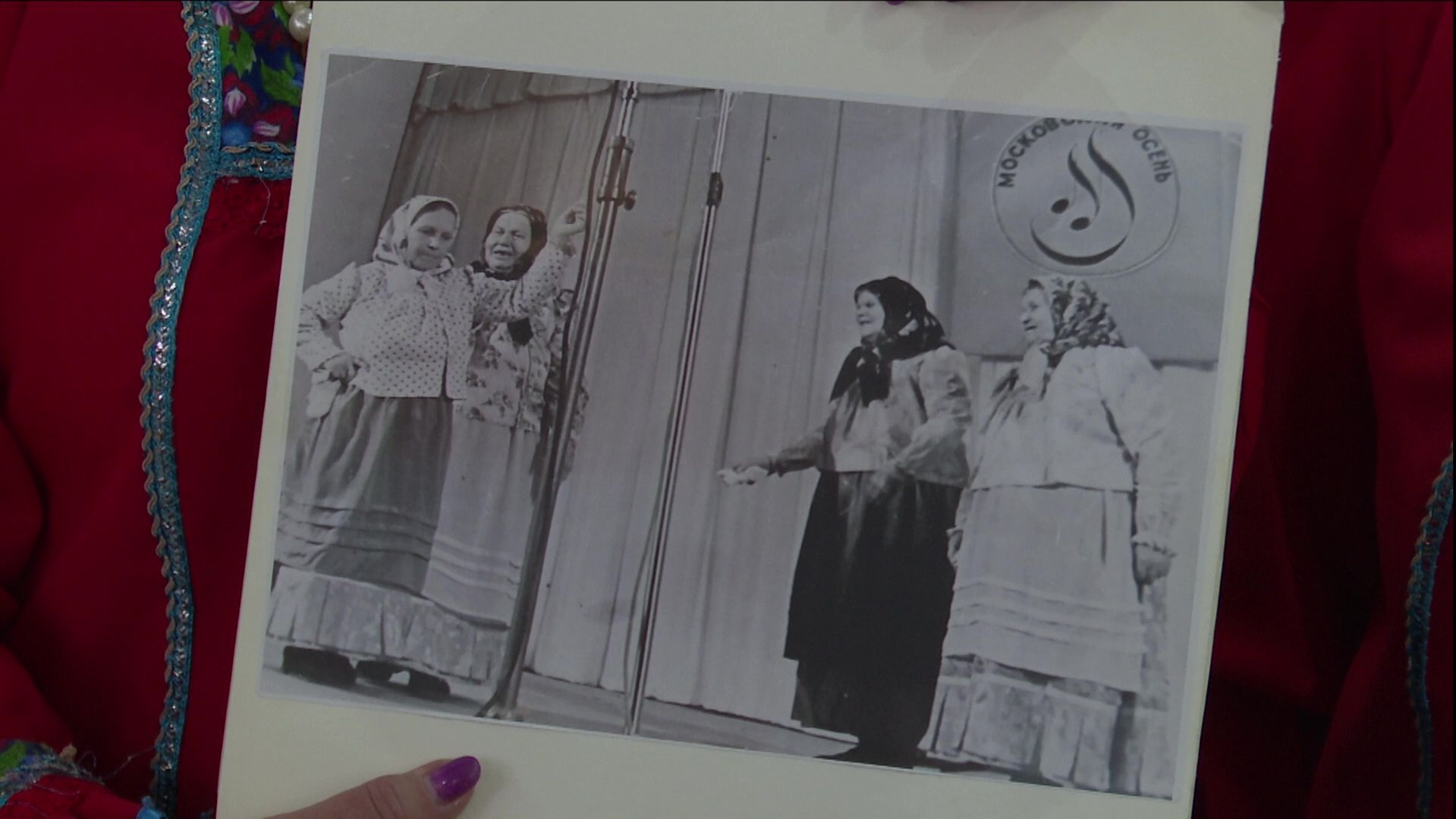 Семья Малыхиных-Ковальчук из Бугульмы привезла в Нурлат грампластинку с песнями бабушки