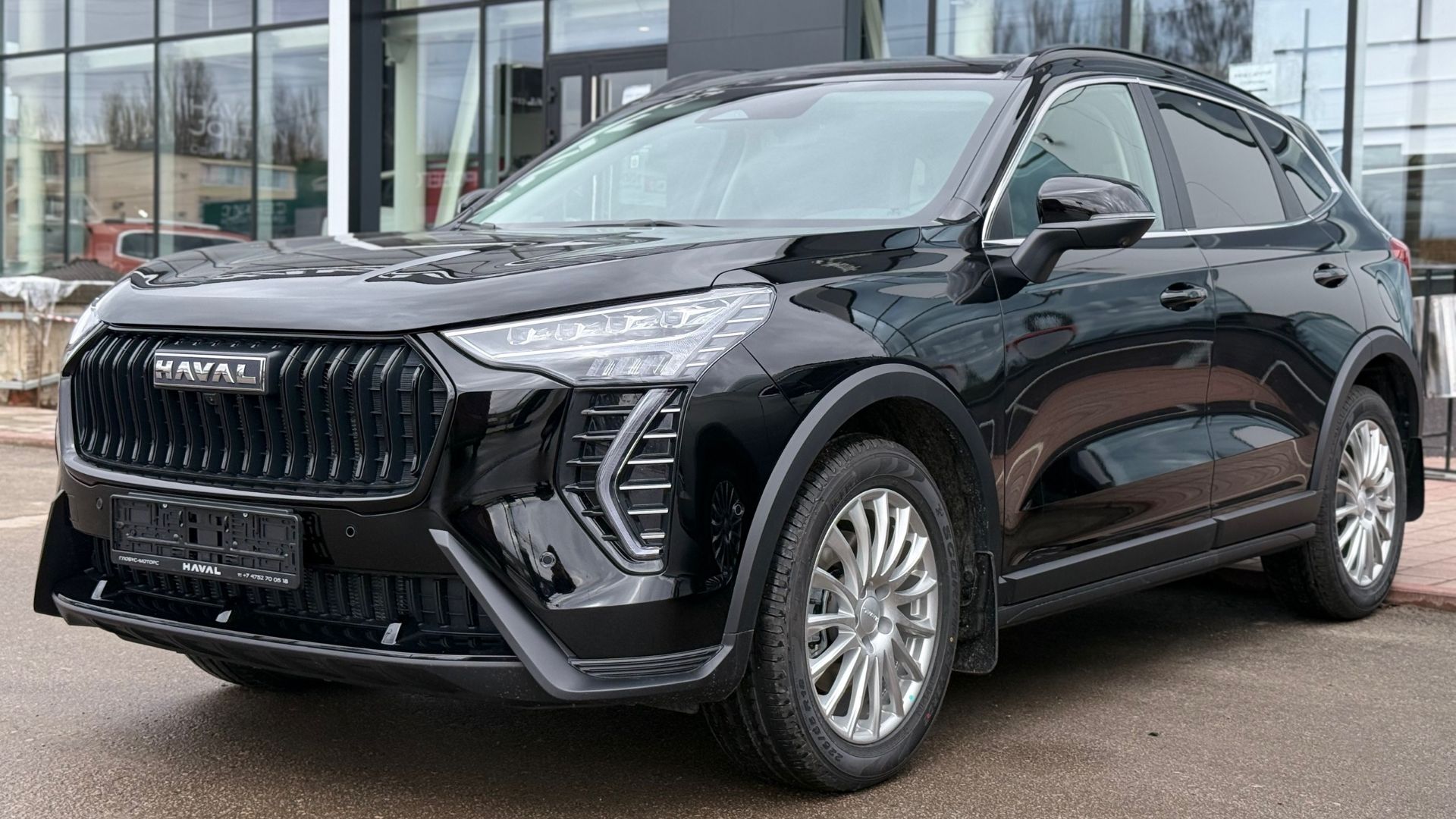 HAVAL Jolion в комплектации Техно+ черный салон черный 4WD