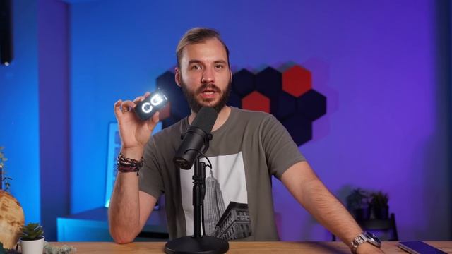 Неделя с САМЫМ МАЛЕНЬКИМ Android-смартфоном. Unihertz Jelly Star. смотреть онлайн
