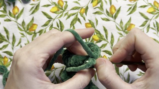 Вяжем тело и голову лягушонку (часть 5)