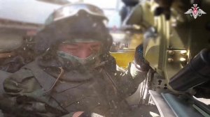 Экипаж танка Т-80БВМ и расчёты гаубиц Д-30 уничтожили опорные пункты ВСУ