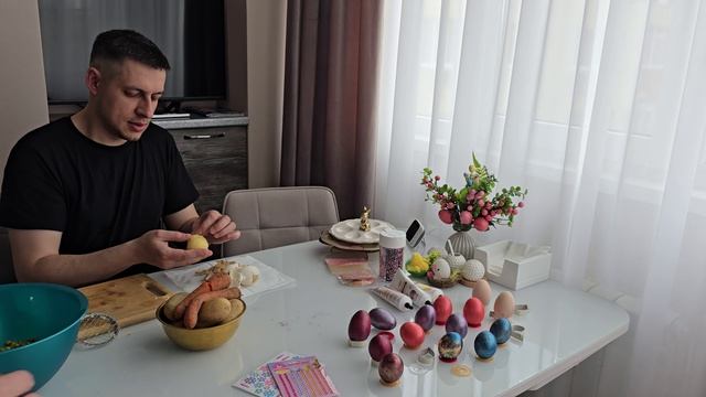 Семейная подготовка к Пасхе