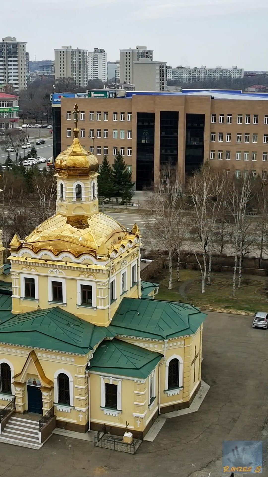 ГУМ вертикалка