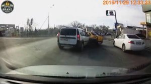 Idiots in Cars Road Rage 80 Jaw-Dropping Moments Caught Seconds Before Impact [get-save.com]