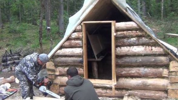 Охота и Рыбалка Строим ИЗБУ с НУЛЯ и до КОНЬКА Изба Балаган Тайга Сибирь Ловля Хариуса Андрей Андреи