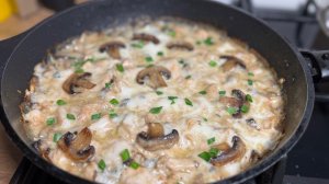 Жюльен с курицей и грибами на сковороде | рецепты просто