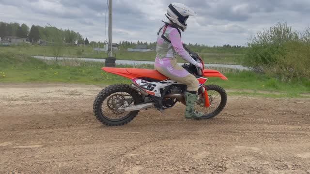 Школа мотокросса ZRT Тренировка поворотов