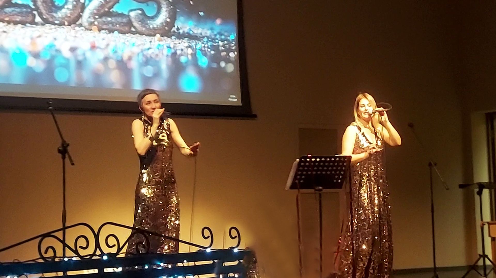 Концерт женского дуэта в санатории "Виктория". Композиция "Курю" (05.01.25)