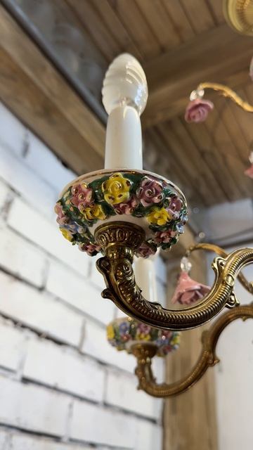 Элегантная фарфоровая люстра на 5 электросвечей 20794