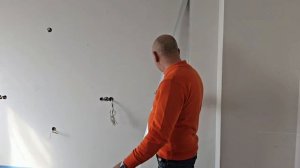 Приемка черновых работ в квартире: стены, пол и потолок без ошибок