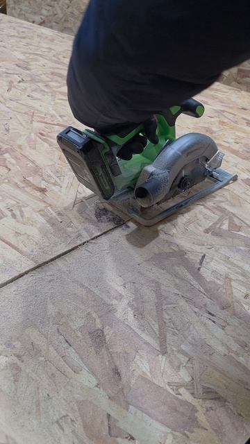 Циркулярная пила аккумуляторная Greenworks GD24CS, 24V