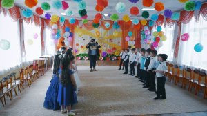 Как лиса Алиса и кот Базилио оказались на Выпускном - видео на заказ в детский сад