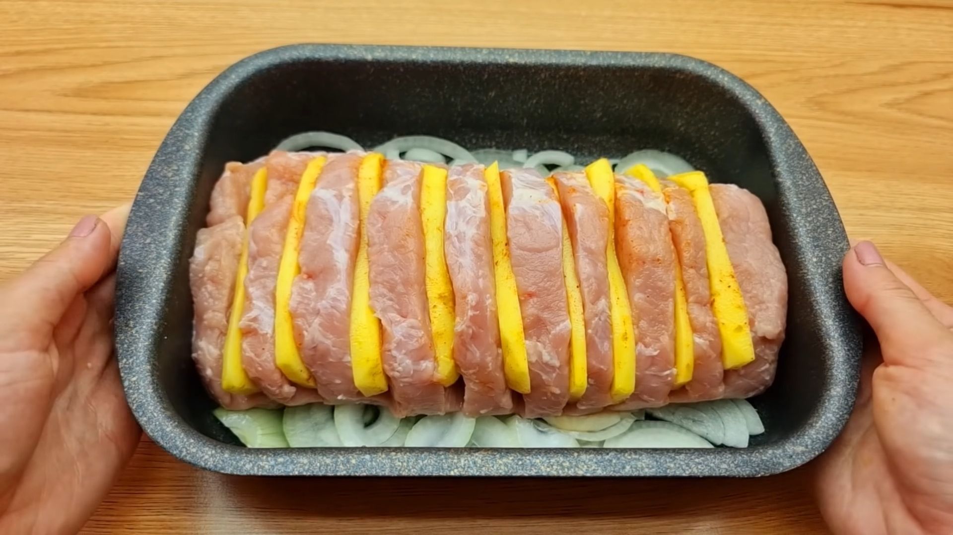 Так вкусно и просто! Картошка с мясом в духовке. Вкуснейший обед по домашнему. смотреть онлайн
