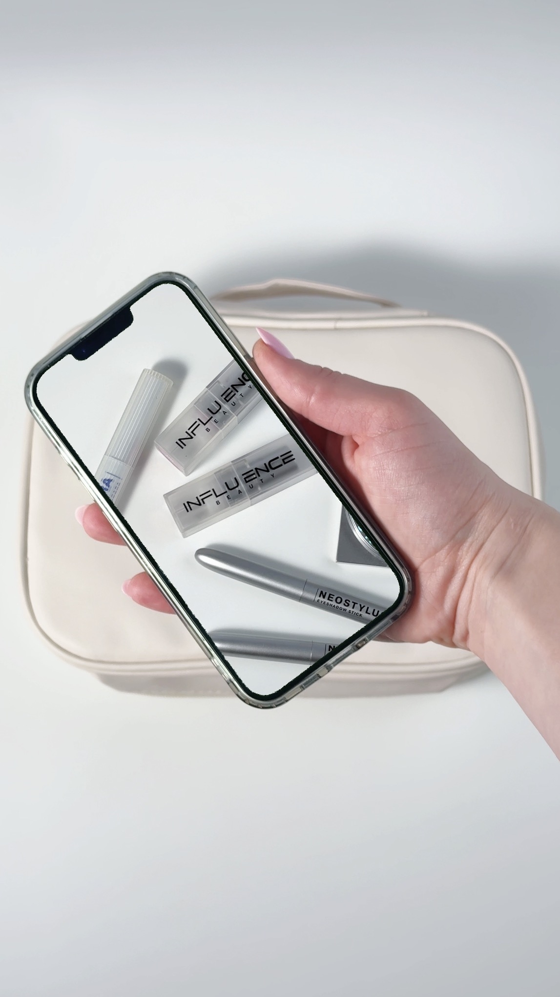 А какие продукты Influence Beauty лежат в твоей косметичке? 💗