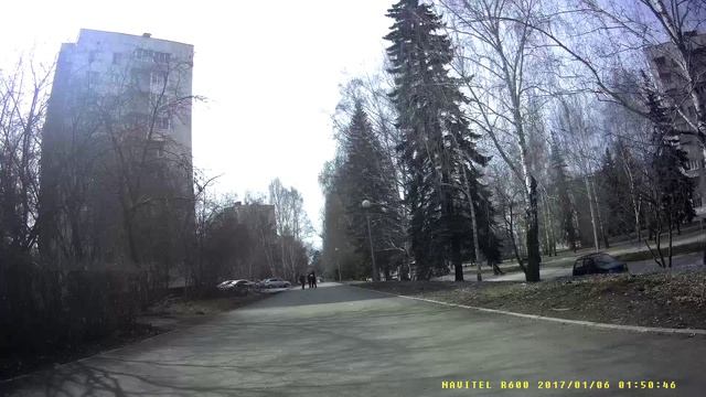 проверил новый тротуар