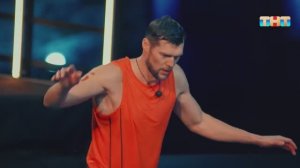 Испытание 12-го этапа —«Бесконтактные поединки на бревне» | Леонид Гатовский vs Александр Панжинский