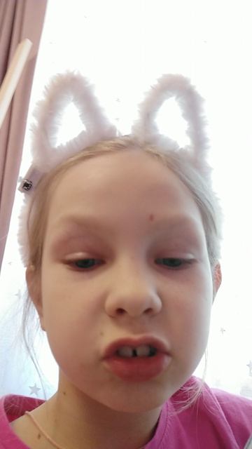 я хочу чтобы у моего канала было 100 000подпищеков