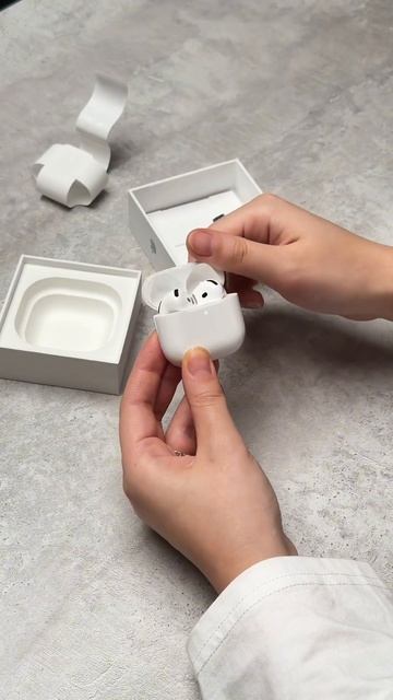Распаковка AirPods 4 смотреть онлайн