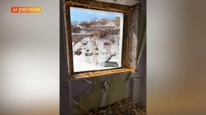 В ДОМЕ № 6 НА УЛИЦЕ БЕЛЯЕВА В ПЕТРОПАВЛОВСКЕ НЕВОЗМОЖНЫЕ УСЛОВИЯ ДЛЯ ЖИЗНИ • НОВОСТИ КАМЧАТКИ