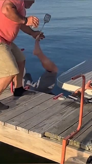 🤣🤣🤣🤣🤣
подписывайтесь на перчик🌶🌶 тут всё для хорошего настроения☺☺☺#перчик #приколы #юмор #рилсы #хо