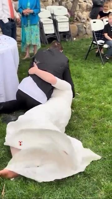 Какая пара 😅не уступчивая