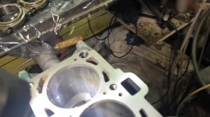 Мотор ваз на 85 поршнях разобран.