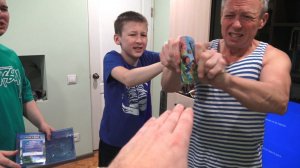 Отец сломал диск майнкрафт гриферам 2