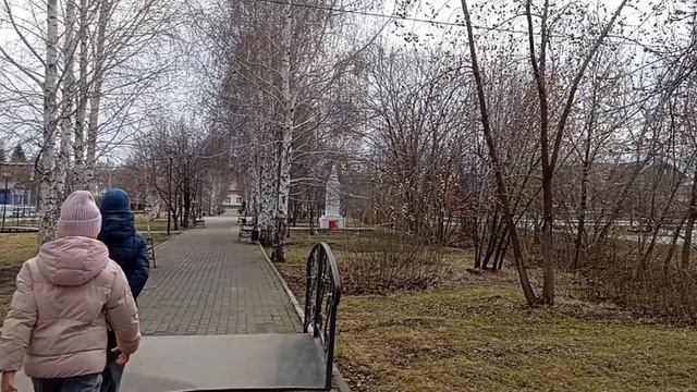 Будни нашей семьи.Саввик приболел.Печем и жарим.Сходила к врачу.