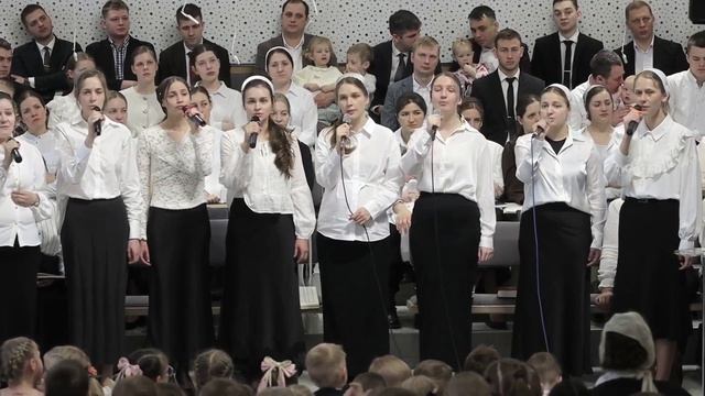 В Воскресенье первом том чудесном...