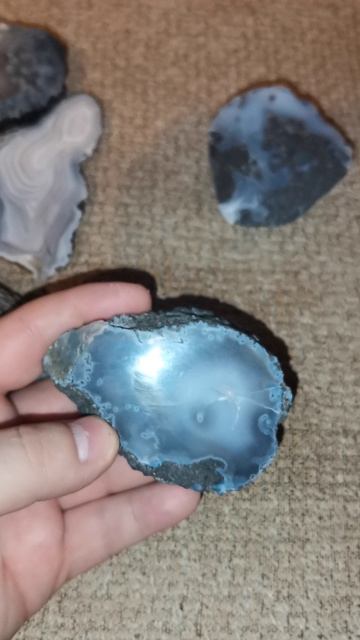 Взялся за работу полирнуть кучу агатов.