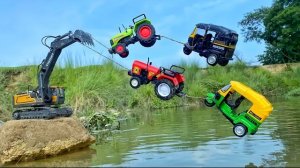 Новый мультфильм Авария с участием самосвала BharatBenz и грузовика Tata: тягач вытаскивает из грязи