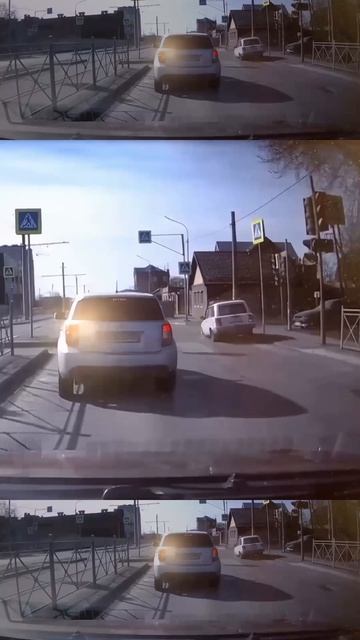 Колесо проехало на красный!