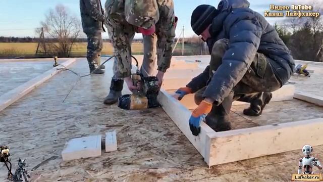 Самый бюджетный дом за 10 дней: Полный процесс строительства из доски на сваях! 🚀