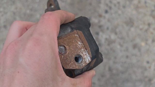 Кронштейн ДВС лада Веста 21461