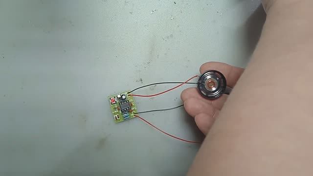 Звонок из Китайского комплекта.