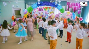 Красивый танец на выпускном с шарами - видеосъемка выпускного утренника в детском саду