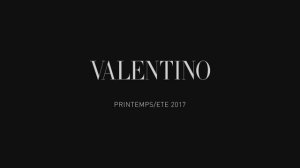 Показ женской коллекции Valentino весна-лето 2017