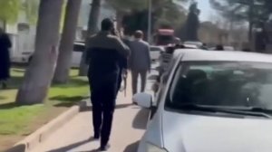 🤯 Ученик с дробовиком напал на лицей в Турции, пострадали 17 человек

Как сообщает газета Sabah нап