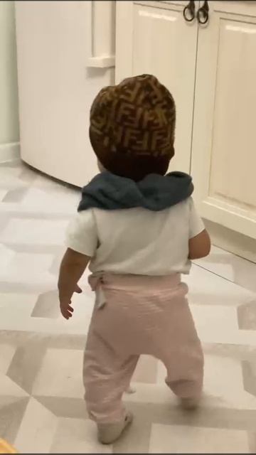 Внуки мои. Детство. Айару.   путешествие круиз семья саяхат демалыс отдых отпуск