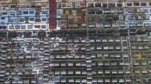 Мировой рекорд вандализма. Стена 19 на 16 метров из 2145 радиоприемников